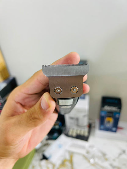 Kemei KM-1835 Professional Hair Clipper – Carbon Steel Blade,with 1mm, 2mm, 3mm, 4mm & 5mm Combs