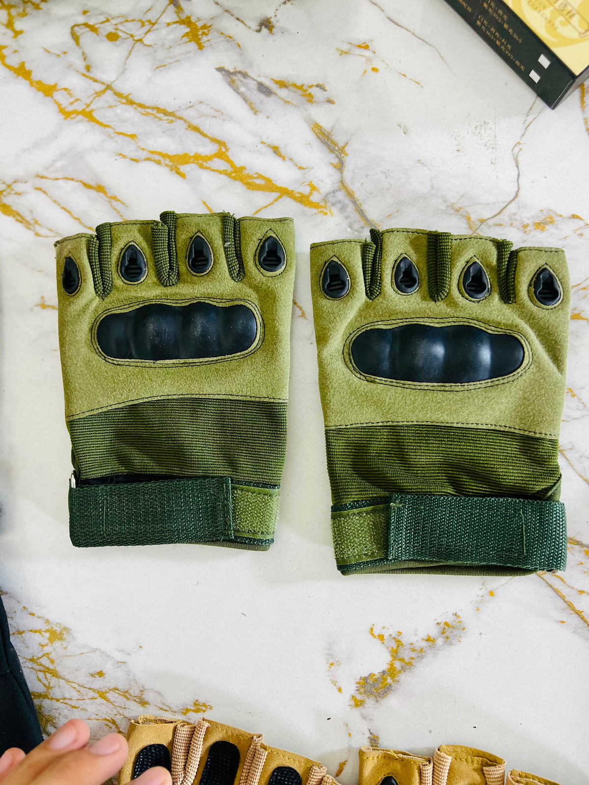 Imported OKLAI Factory Pilot Gloves – Premium Grip, Comfort & Protection for Riding, Work & Outdoor Use