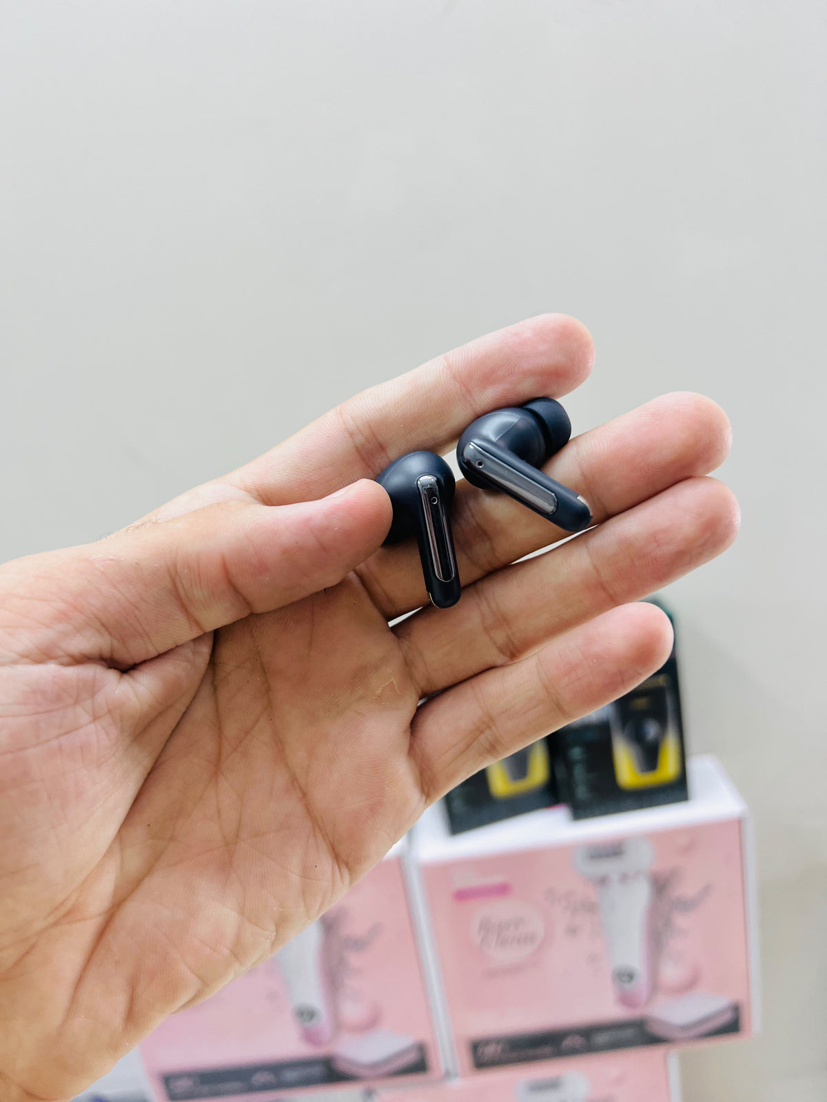 Kamal K-991 Wireless Earphones – 38H Standby, 300mAh Battery & Bluetooth 5.3 Stereo Earbuds