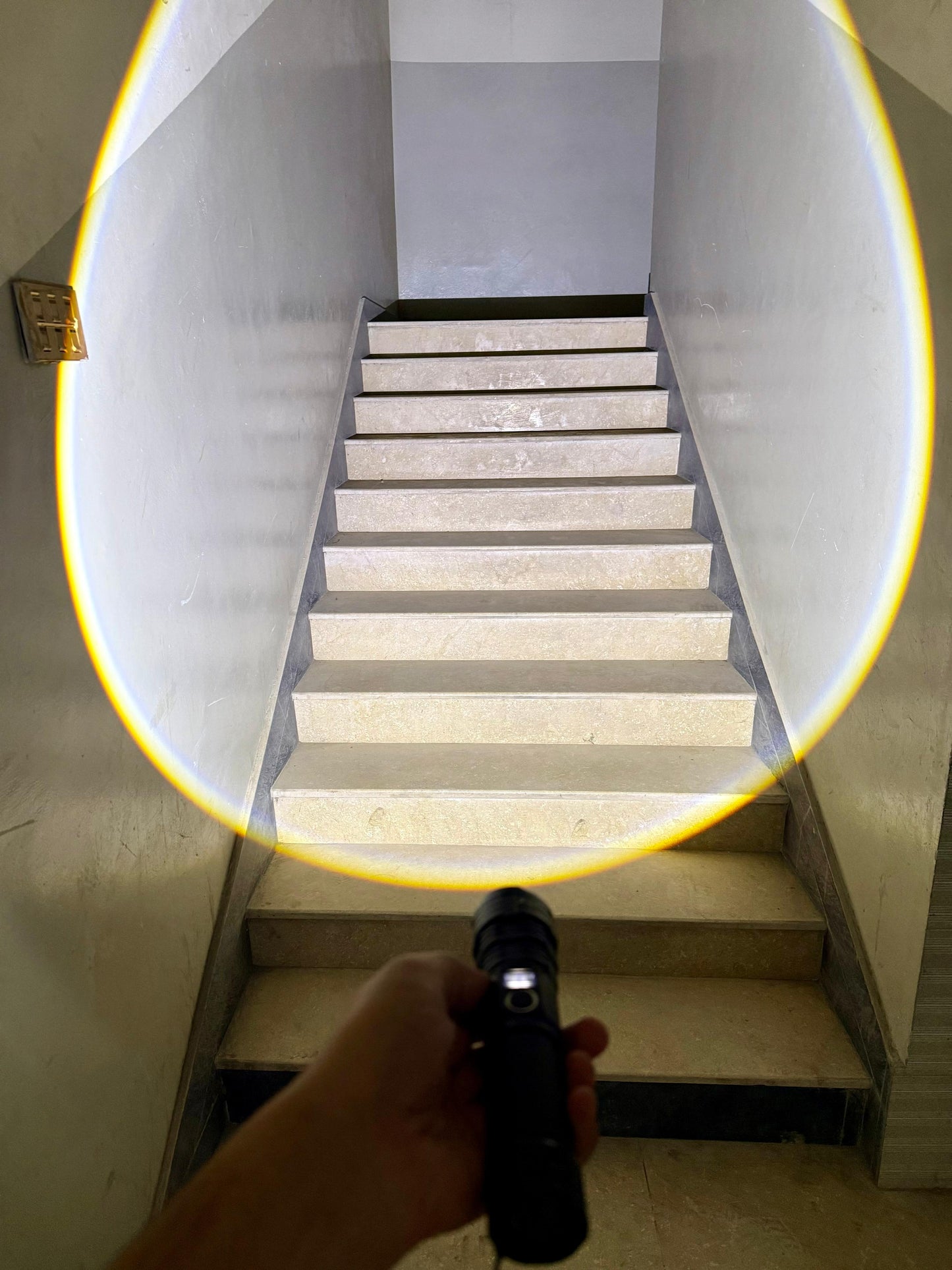 X-BALOG BL-W2 USB Rechargeable LED Flashlight – 2000M High Power Zoom Torch with 8800mAh Battery |