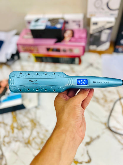 REMINGTON S7300 Wet 2 Straight Ceramic Hair Straightener – Frizz-Resist Micro Conditioners for Silky Smooth Hair