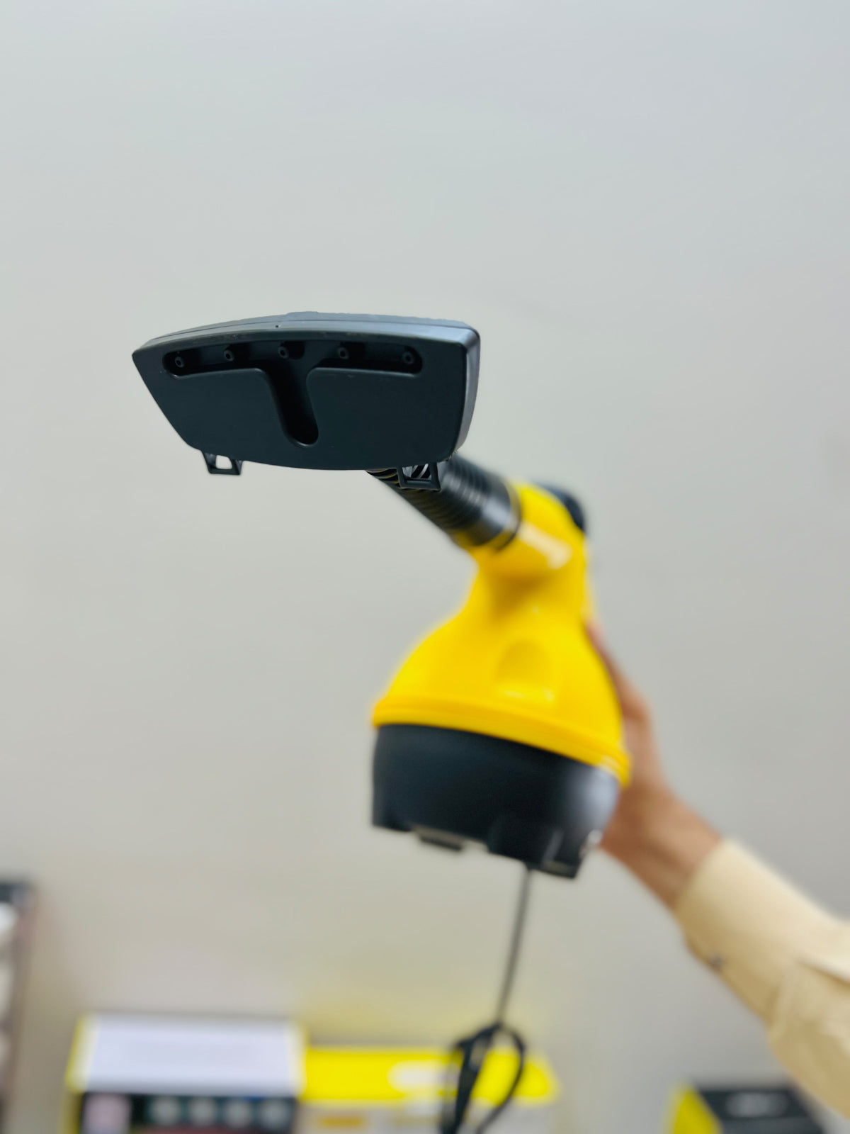 Imported Steam Cleaner DF-A00120V 1000W – Powerful Steam Cleaning with 2-Year Guarantee