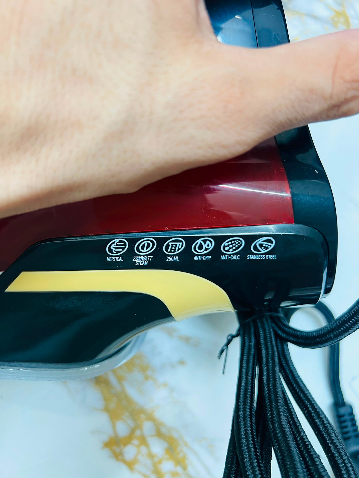 BOMA BM-6035 2600W Steam Iron – German Design with Vertical Steam & Overheat Protection