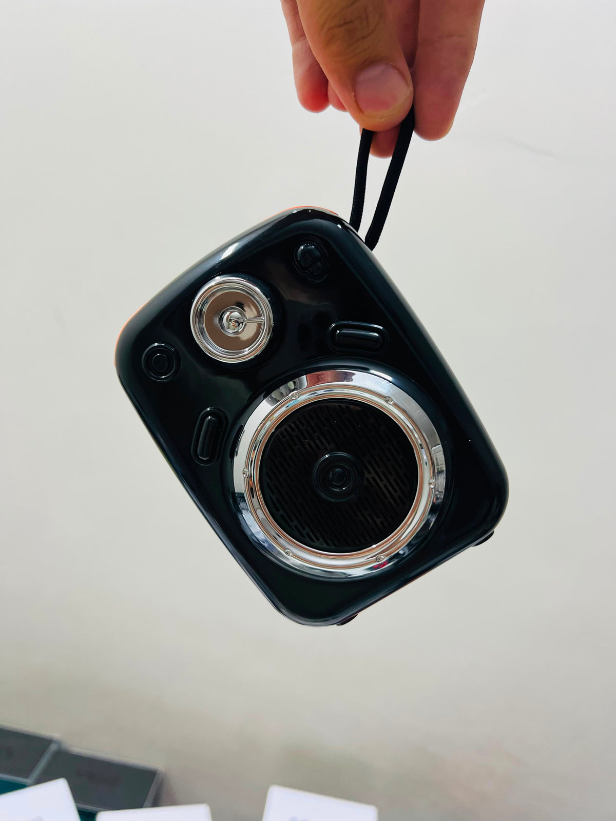 Kamal KSP-04 Portable Wireless Speaker – TWS Link, Radio Mode & 7 Hours Music Time