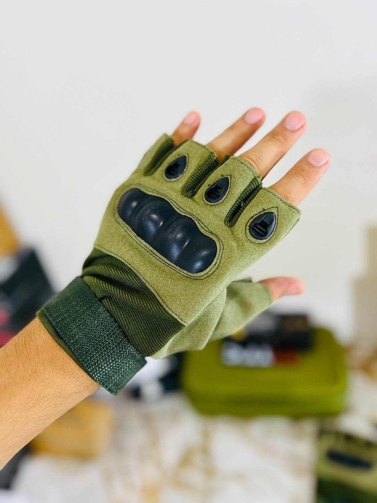 Imported OKLAI Factory Pilot Gloves – Premium Grip, Comfort & Protection for Riding, Work & Outdoor Use